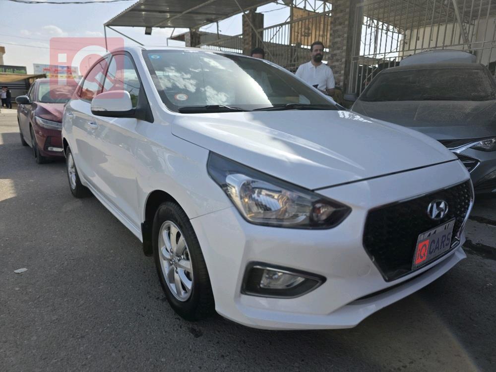 هيونداي رينا
